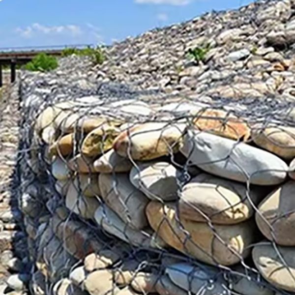 Woven gabion